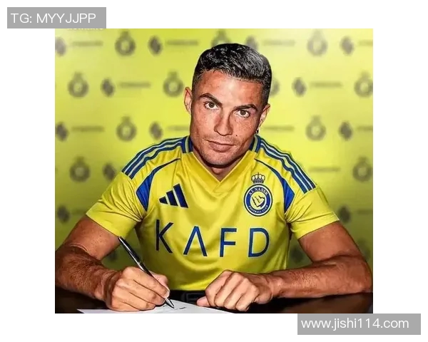 超越身高限制的足球传奇2米多足球明星的辉煌与挑战